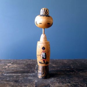 Japanese wooden Kokeshi doll - pretty Creative souvenir design