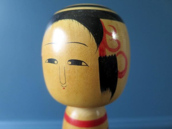 Vintage Japanese Kokeshi doll - Tsuchiyu with squeak by Abe Kazue