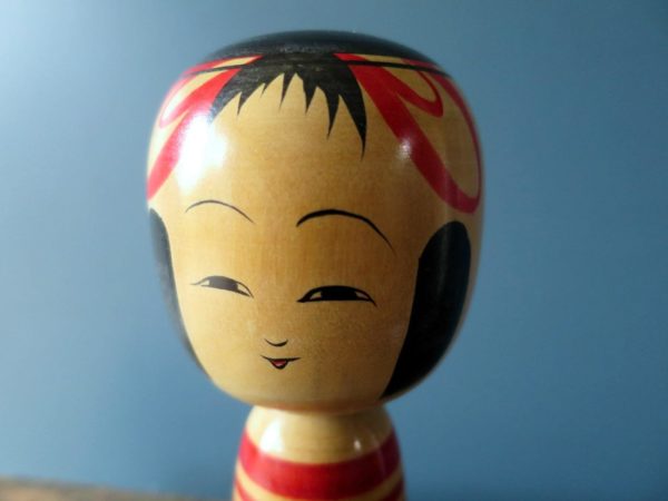 Vintage Tsuchiyu Kokeshi doll by Abe Shinichi (阿部 新一)