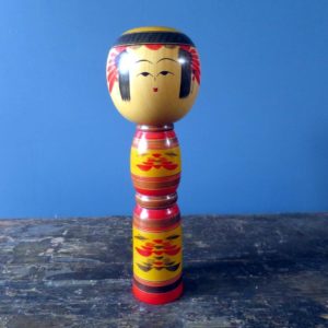 Vintage Yajiro Kokeshi doll by Sato Minao (佐藤美奈雄)